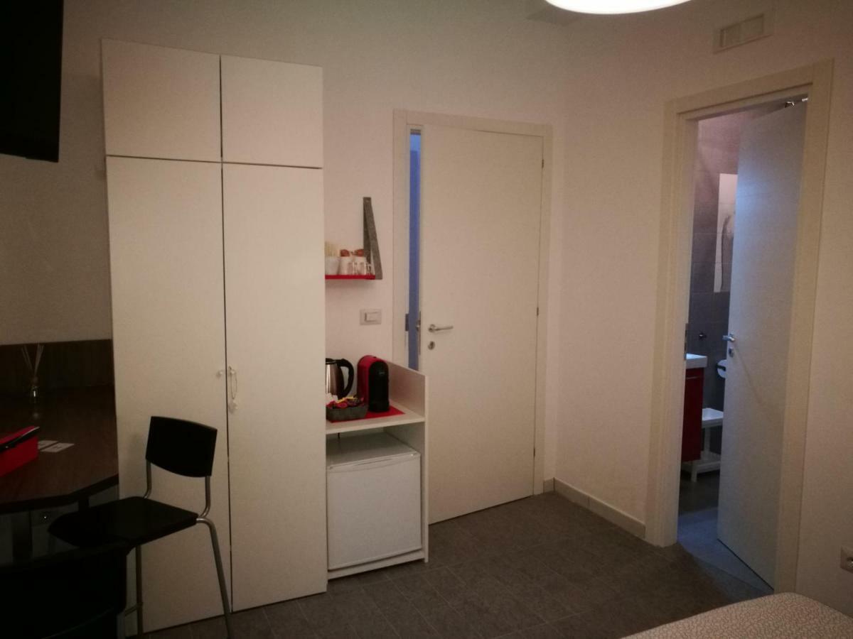 Appartement Simply House In Bari 2 Extérieur photo